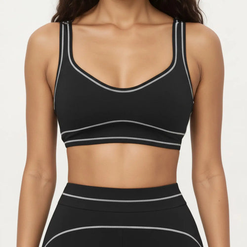 RIBBED FITTED SPORTS BRA TOP WITH SCOOP NECK CONTRAST TRIM AND MEDIUM SUPPORT