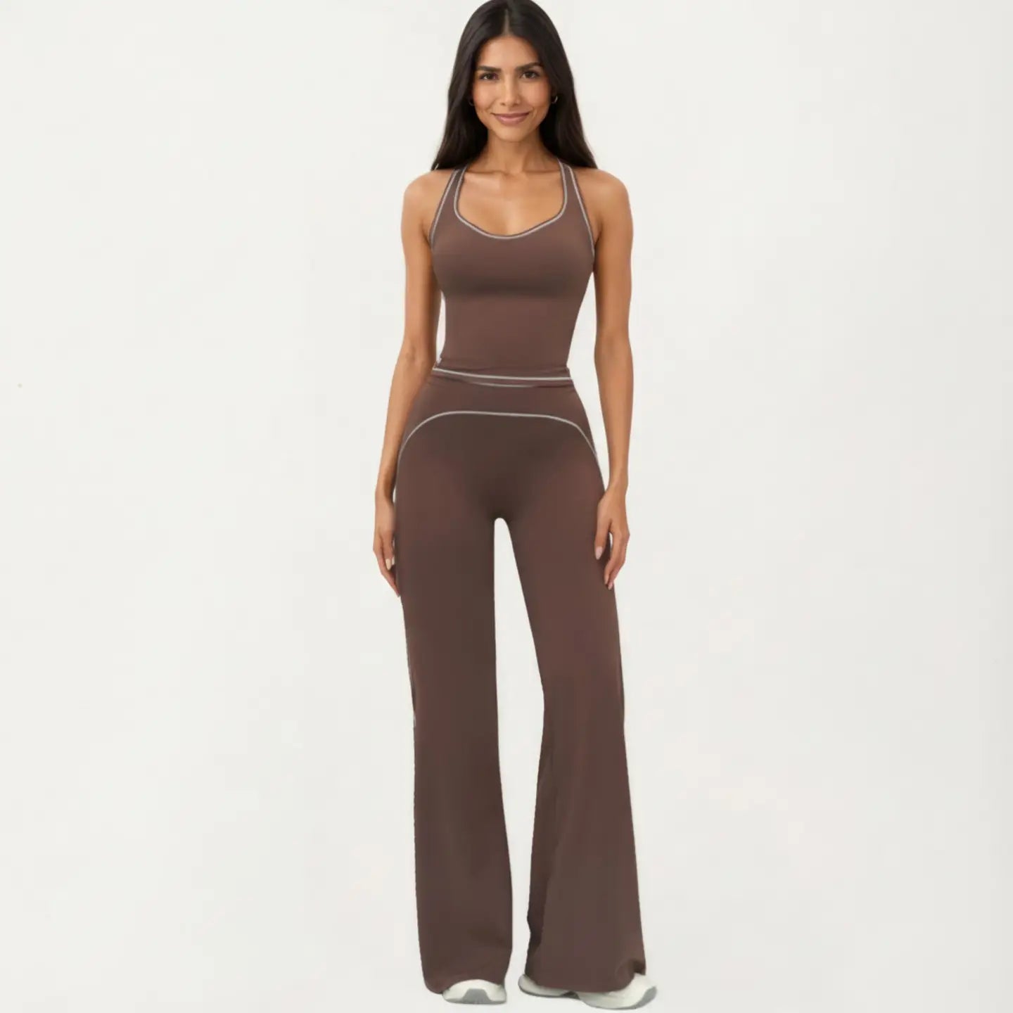 SLEEVELESS FITTED ACTIVE TANK WITH SCOOP NECK CONTRAST TRIM AND SMOOTH STRETCH FABRIC