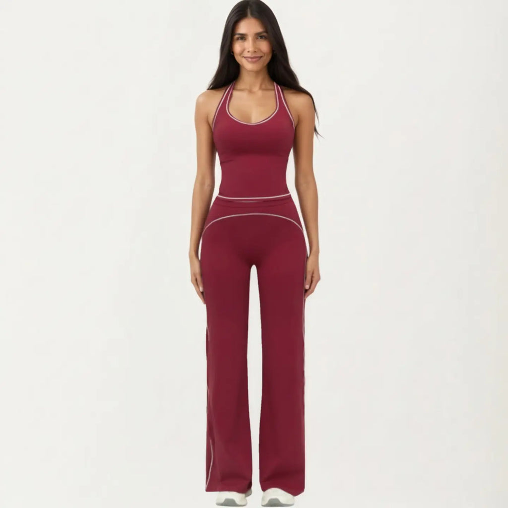SLEEVELESS FITTED ACTIVE TANK WITH SCOOP NECK CONTRAST TRIM AND SMOOTH STRETCH FABRIC
